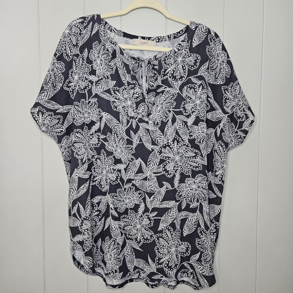 Loft XL Gray White Floral Top Shirt Tie Neck Blouse
